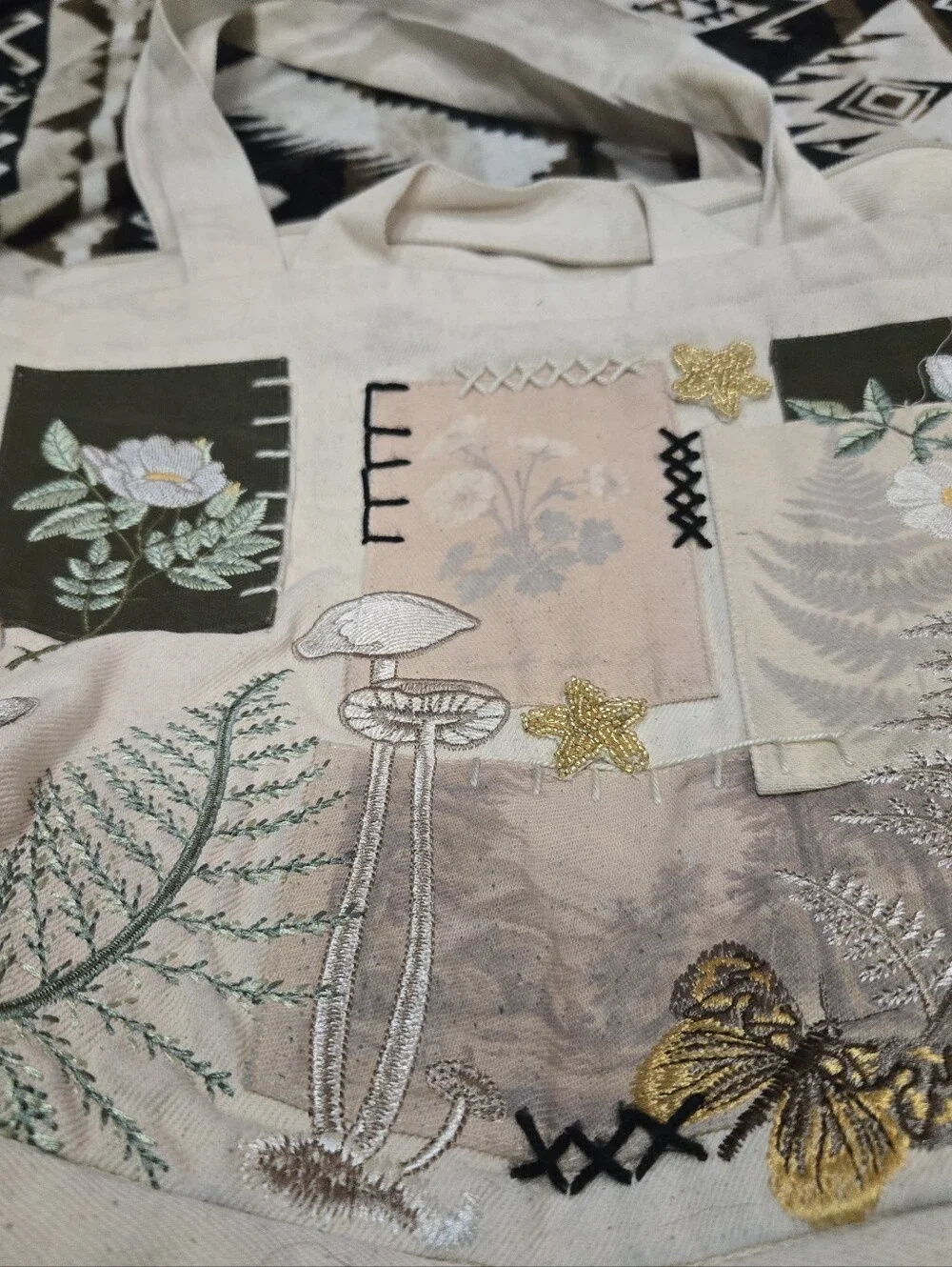 Embroidered Botanical Canvas Tote Free people x Denim and bone guc